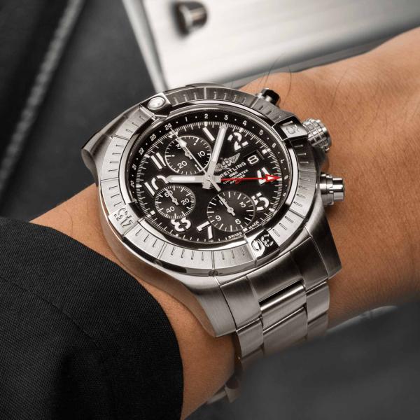 Breitling Avenger Chronograph GMT 45 (Ref: A24315101B1A1)