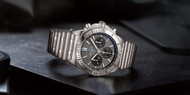 2024_Breitling_ChronomatB01_42_Titanium_Banner_Mobil